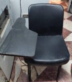 ⁦كرسى محاضرات جلد مستعمل ⁩ - الصورة ⁦2⁩